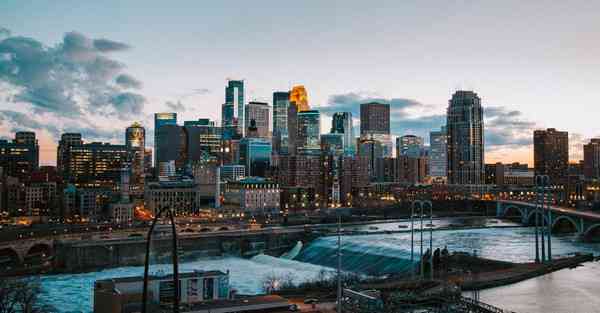 智能语音物业机器人，智能语音物业机器人是什么