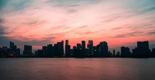 智能语音物业机器人，智能语音物业机器人是什么