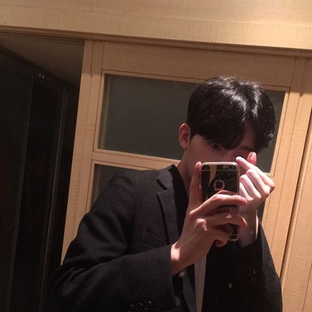 终阅娇菡