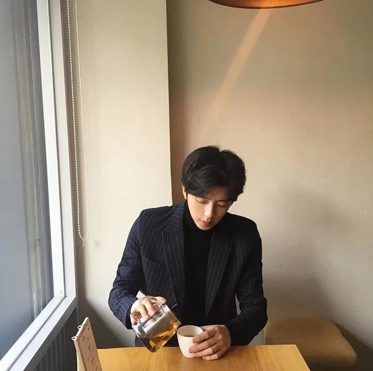 狄晶明丽