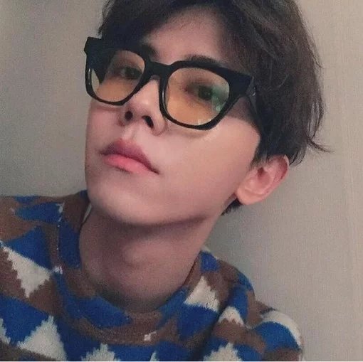 尤媛菊朗