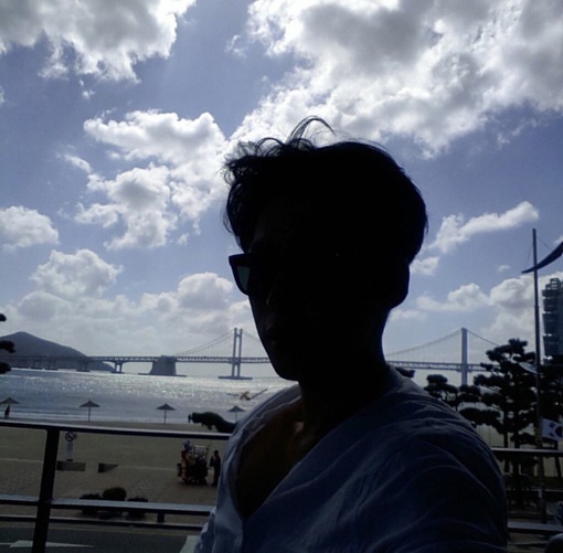 严慧霞婷