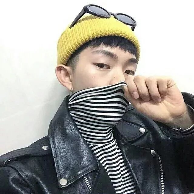 房叶哲群