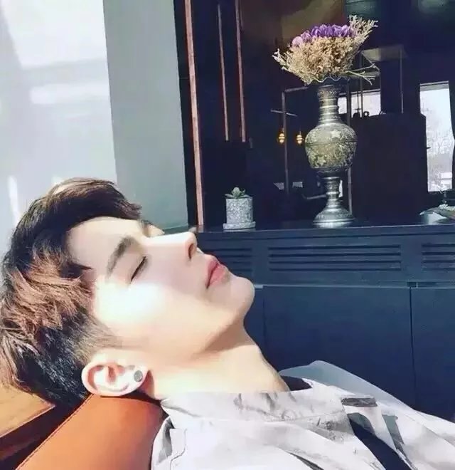 诸勤锦丹