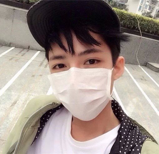 江筠荔雯